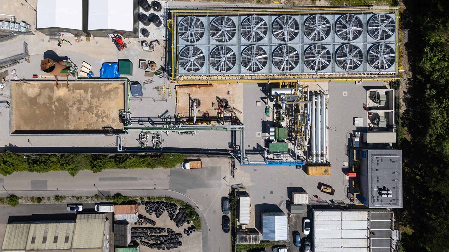An industrial geothermal drilling rig and energy extraction facility operating at the United Downs site in Cornwall.