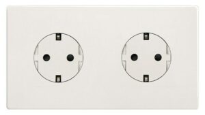 Los enchufes en España tienen los días contados: ya se están usando enchufes eléctricos que se instalan sin hacer obras y no tienen cables