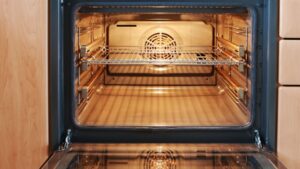 Este electrodoméstico que todos tenemos en casa consume tanta energía como 65 frigoríficos funcionando al mismo tiempo: los expertos instan a sustituirlo