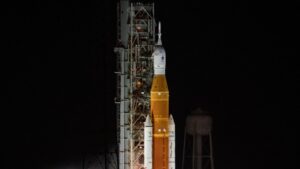 La NASA reorganiza Artemis y se propone realizar dos misiones lunares en 2028, cambios en el calendario y el presupuesto que sacuden el regreso tripulado, y la pregunta es quién llegará primero a la Luna