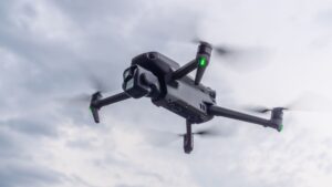 Estados Unidos se arma contra los drones y destina 115 millones de dólares a proteger grandes eventos, la tecnología antidrones que quieren desplegar y el uso real que preocupa a la seguridad y la privacidad