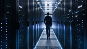 Pánico en el mercado de servidores: la escasez de componentes electrónicos básicos va a provocar un apagón en las entregas