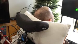 Parece ciencia ficción pero la IA puede leer la mente: expertos logran que un paciente con ELA recupere la voz