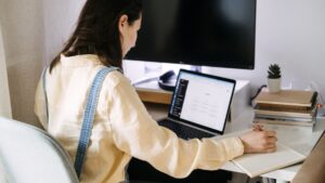 Un estudio confirma que las personas que llevan meses utilizando la IA tienen este rasgo común: son «neurodivergentes»